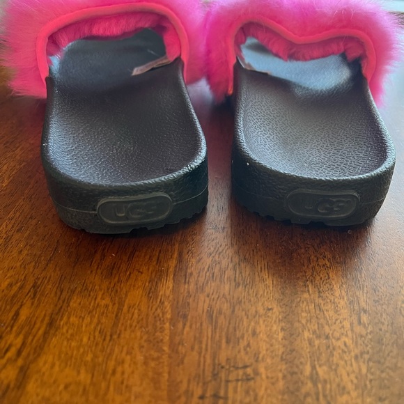 UGG Royale Slide - Picture 2 of 8